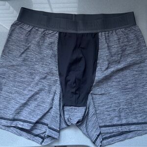 Lululemon Men’s Boxer Briefs Large Gray NEW